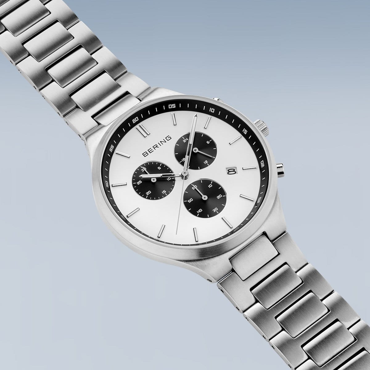 Titan Chrono | brushed silver | 11743-704